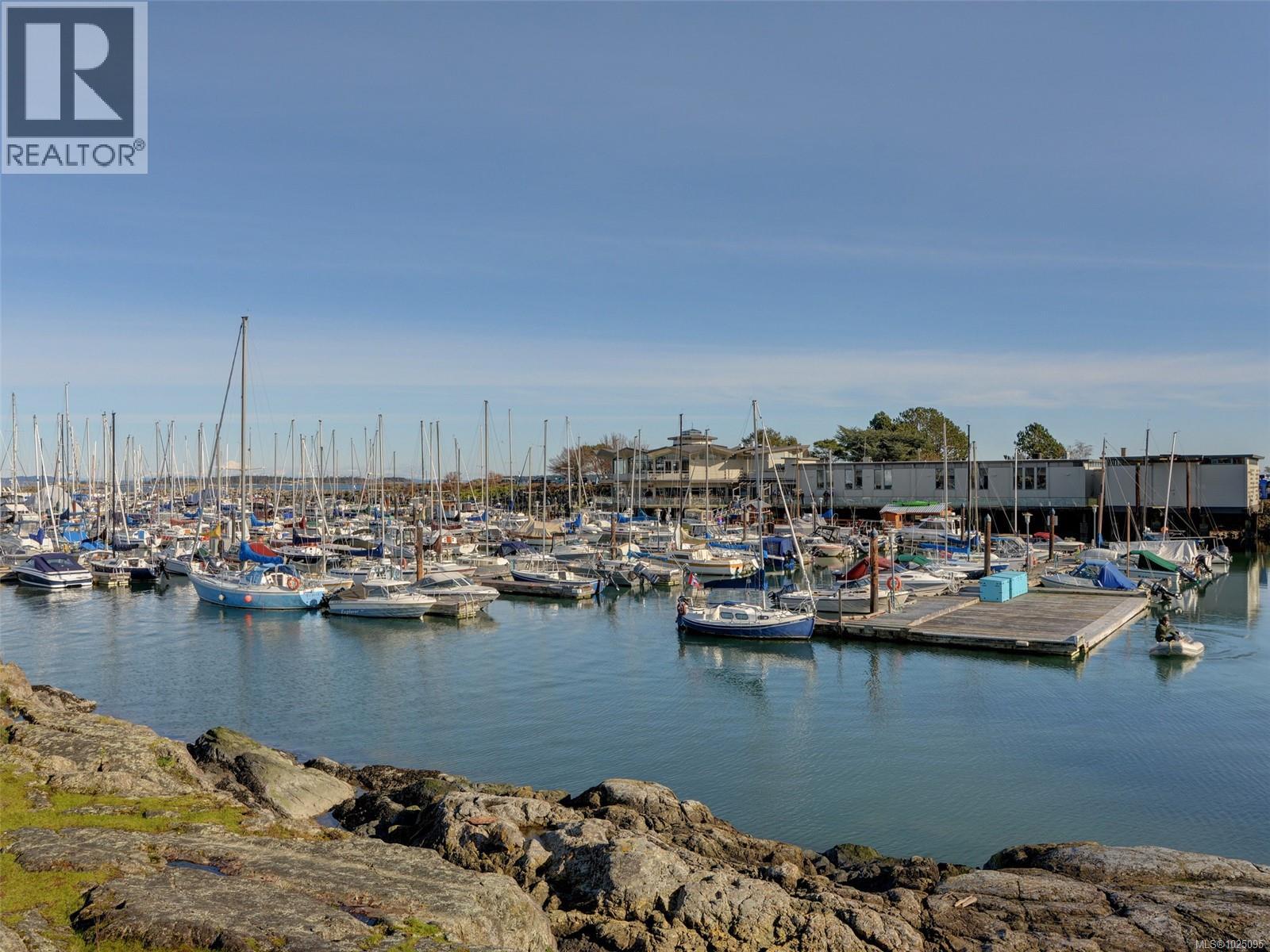 1175 St. Patrick St, Oak Bay