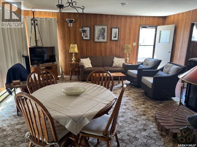 2108 SPRUCE CRESCENT - 7