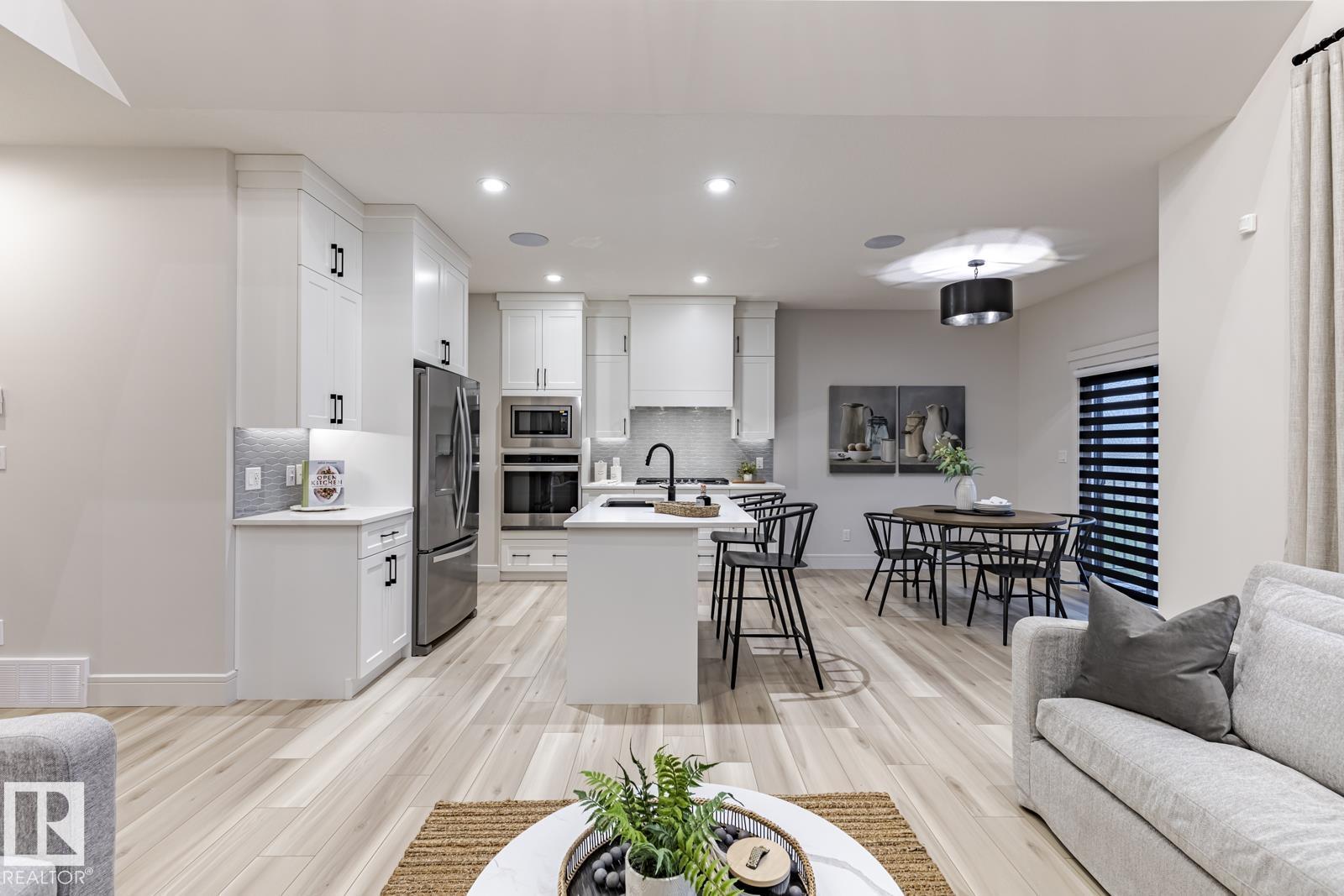 6275 180 AV NW - 9