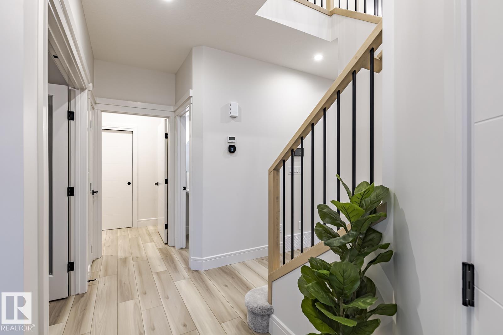 6275 180 AV NW - 3