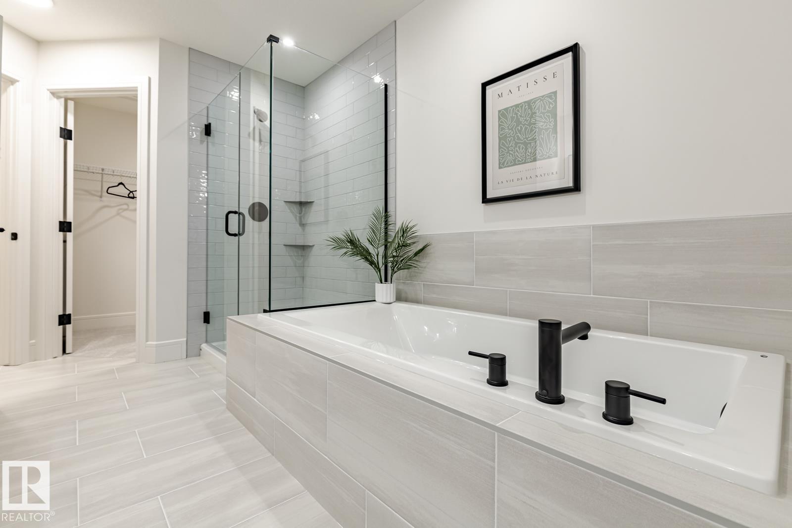6275 180 AV NW - 20
