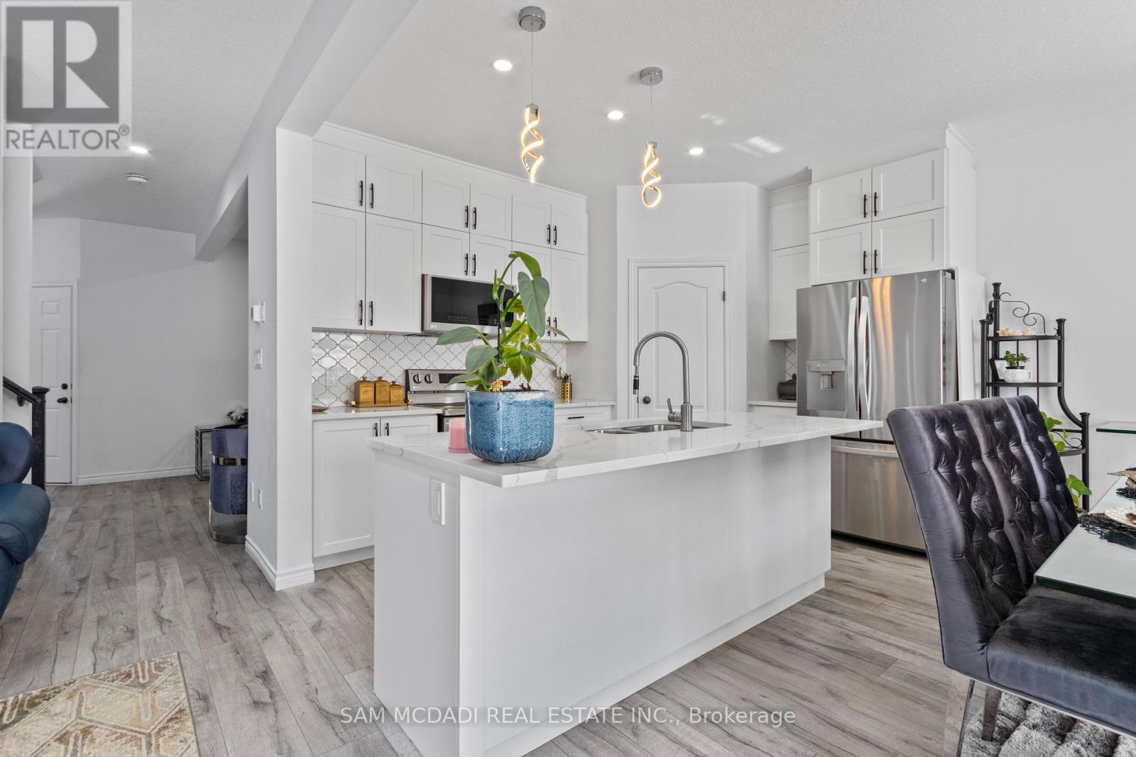 2743 ORIOLE DRIVE - 6