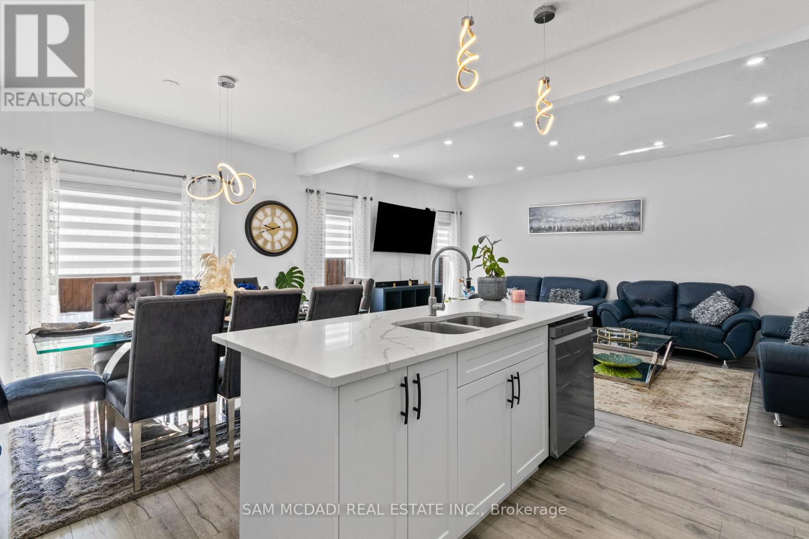 2743 ORIOLE DRIVE - 8