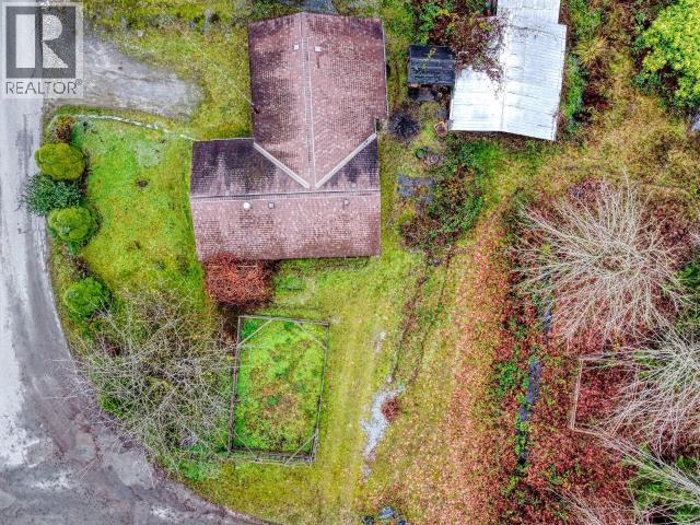 5162 SELLENTIN STREET, Texada Island