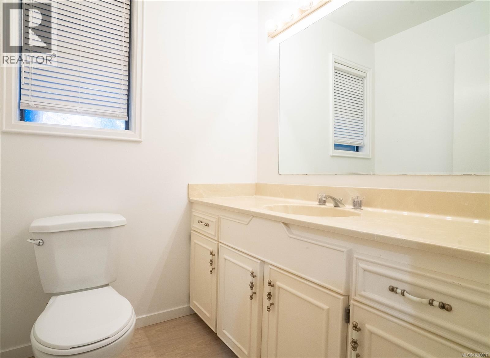 279 Dutnall Rd, Metchosin