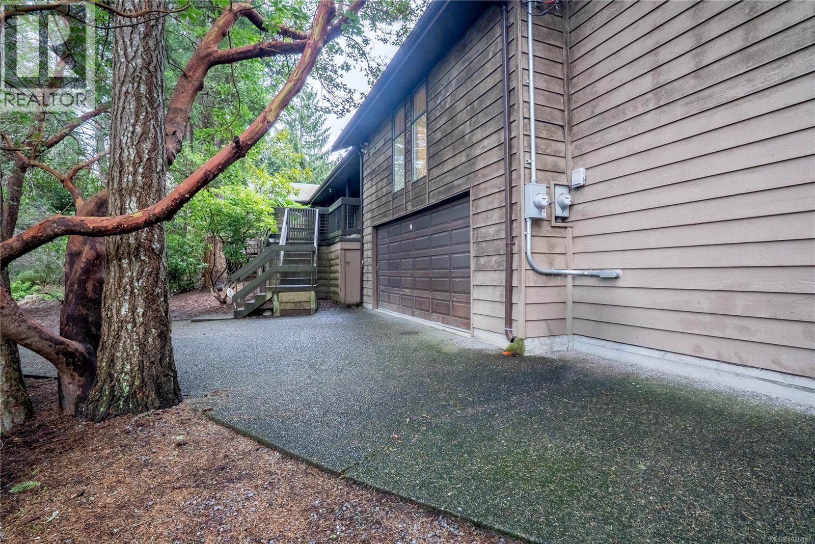 279 Dutnall Rd, Metchosin