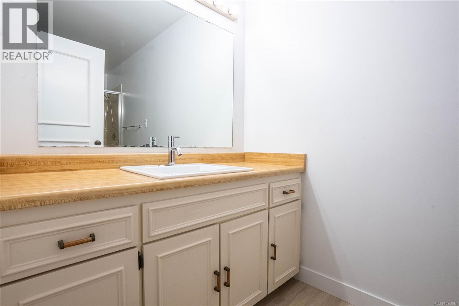 279 Dutnall Rd, Metchosin