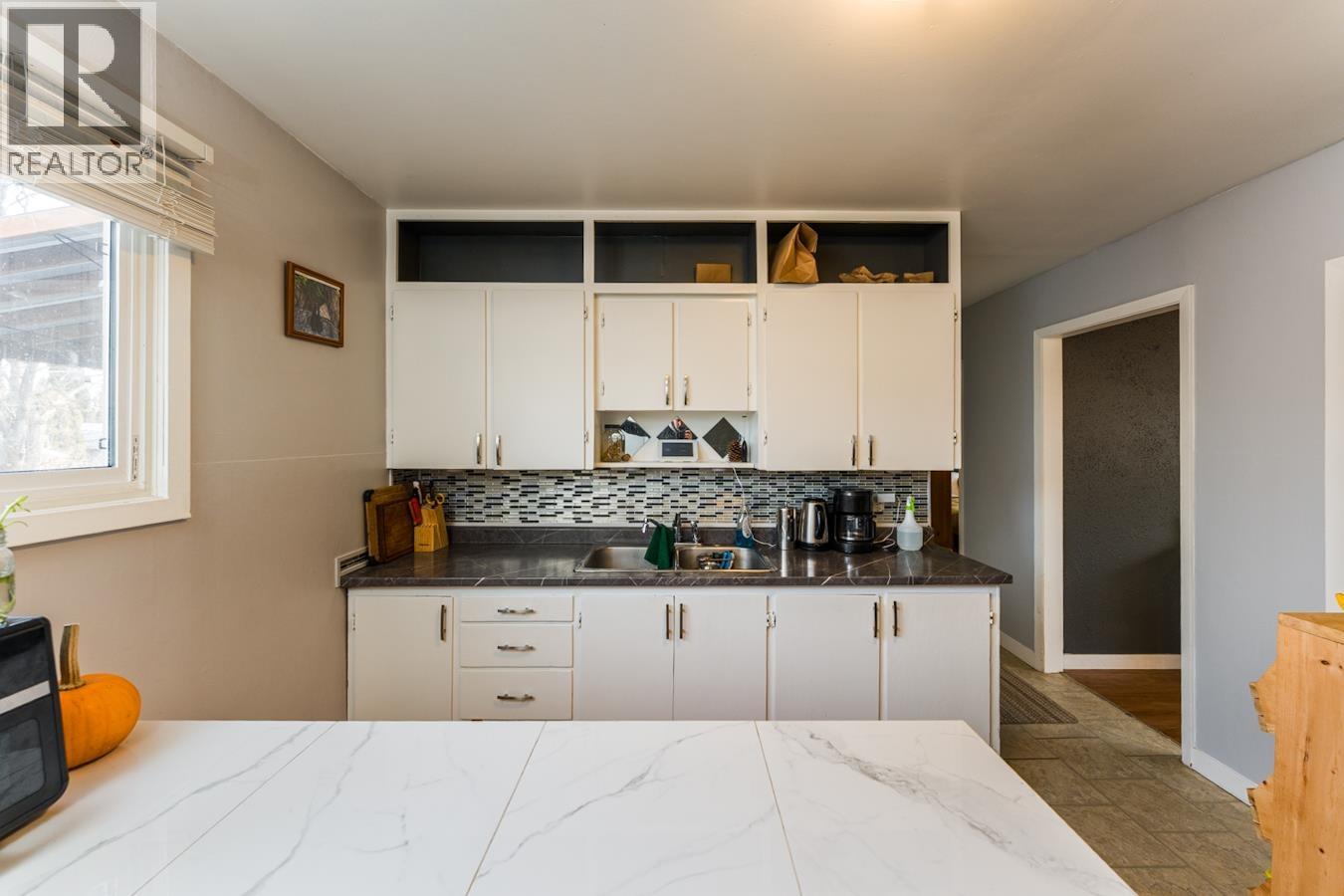 1180 CUDDIE CRESCENT - 8