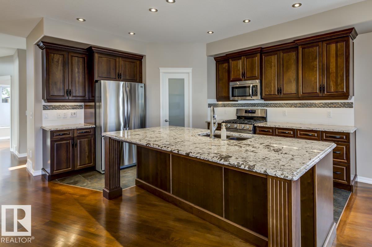 11122 52 ST NW, Edmonton