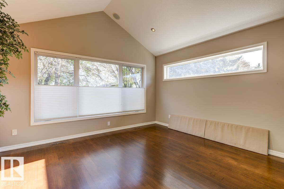 11122 52 ST NW, Edmonton