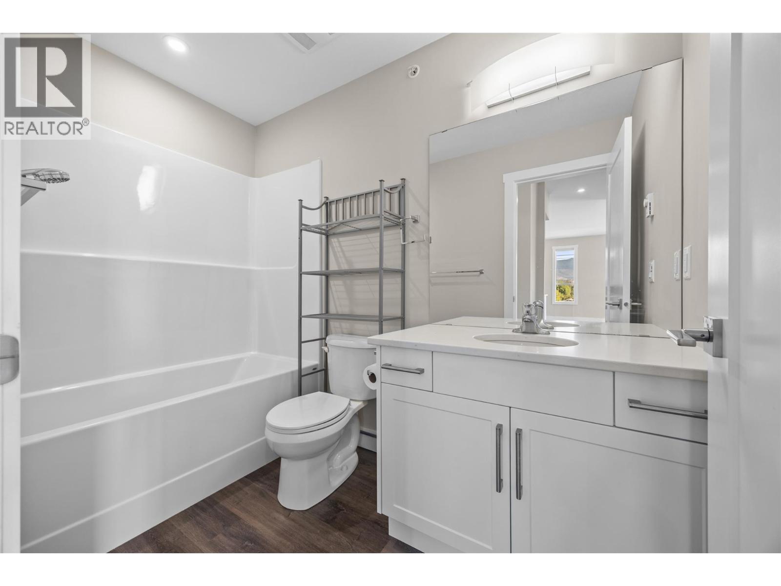 313 3090 Burtch Road, Kelowna