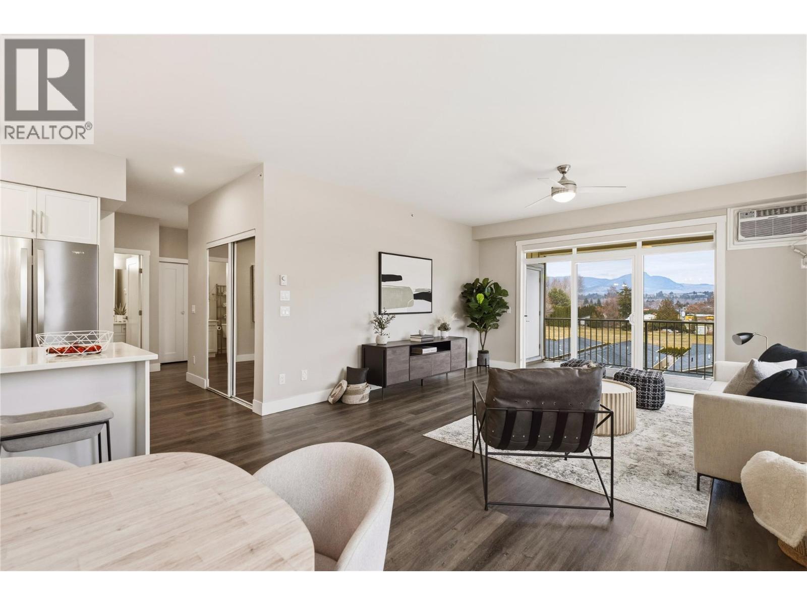 313 3090 Burtch Road, Kelowna