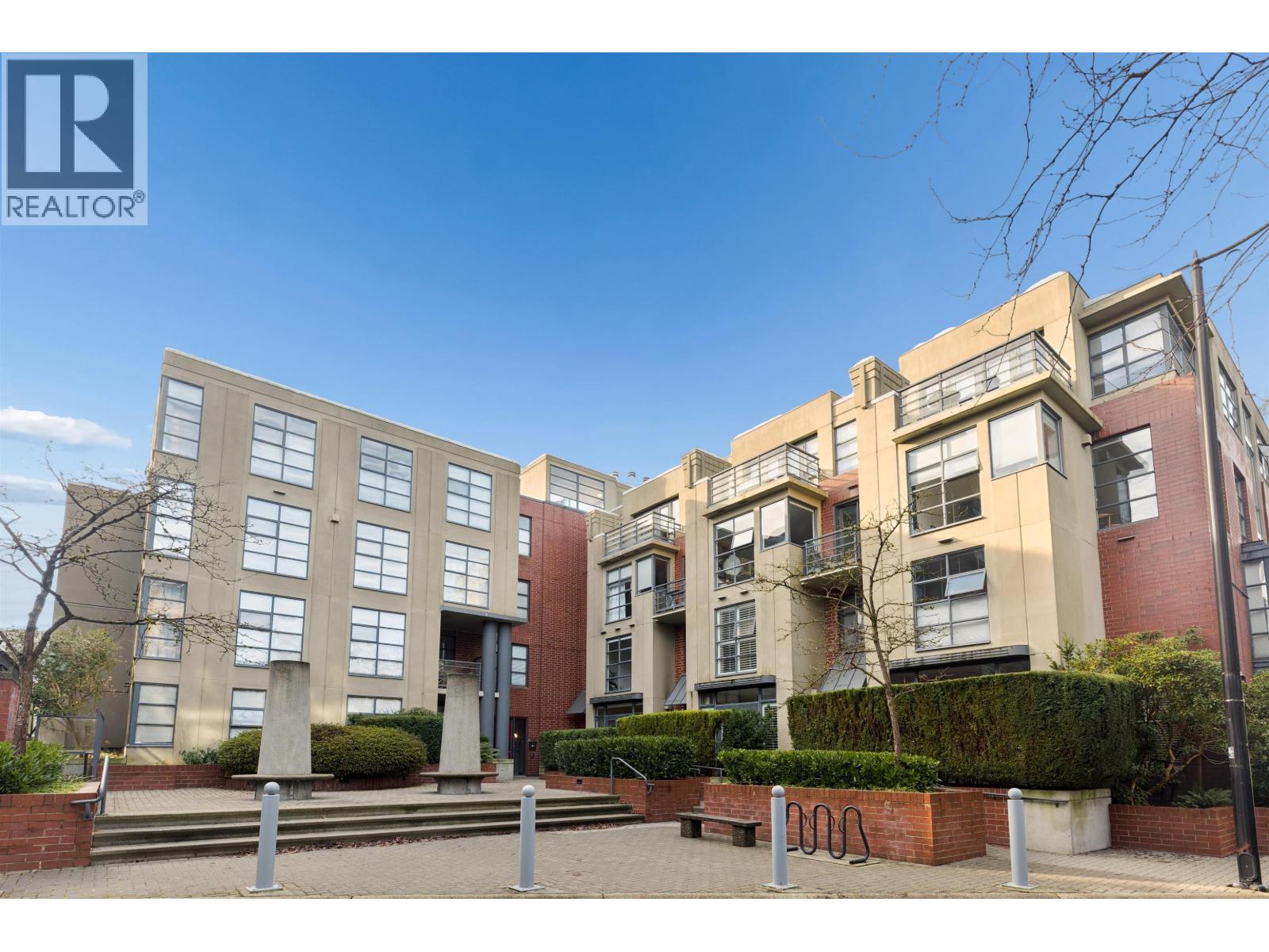 2288 REDBUD LANE, Vancouver