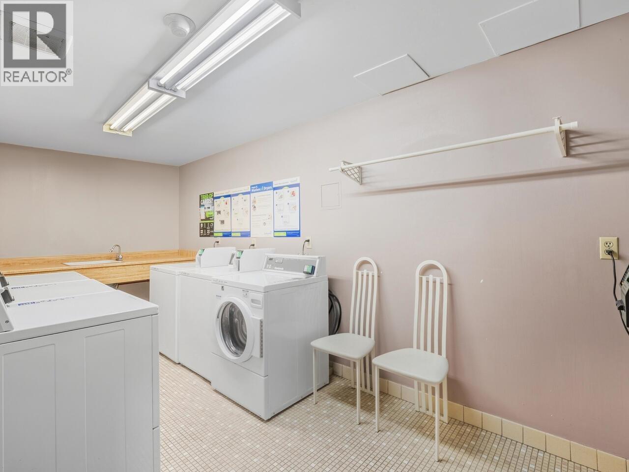 206 1065 E 8TH AVENUE, Vancouver