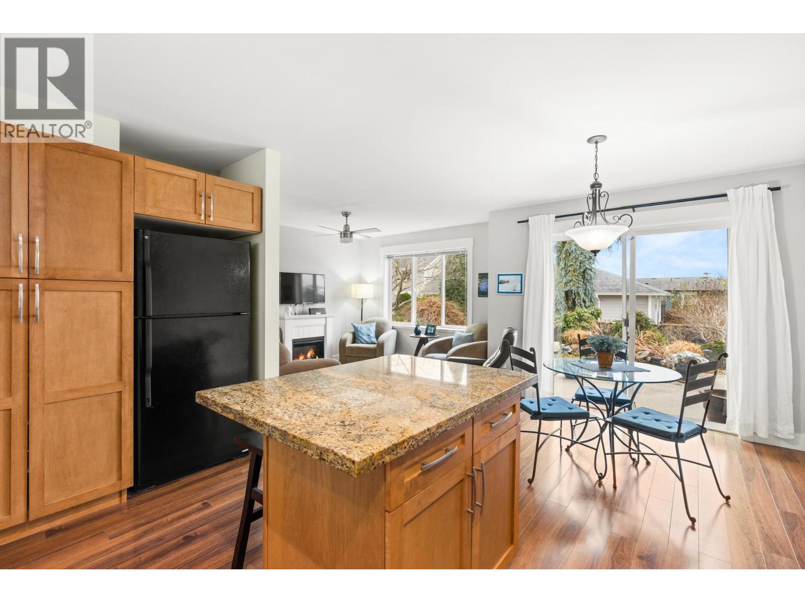 6231 KEVINS ROAD, Sechelt