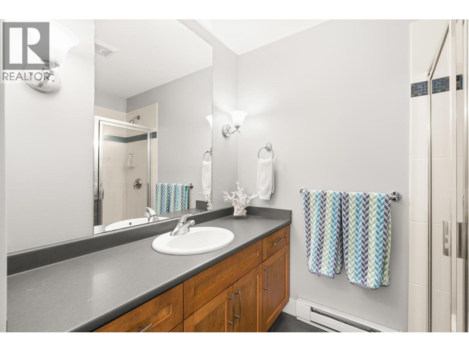 6231 KEVINS ROAD, Sechelt