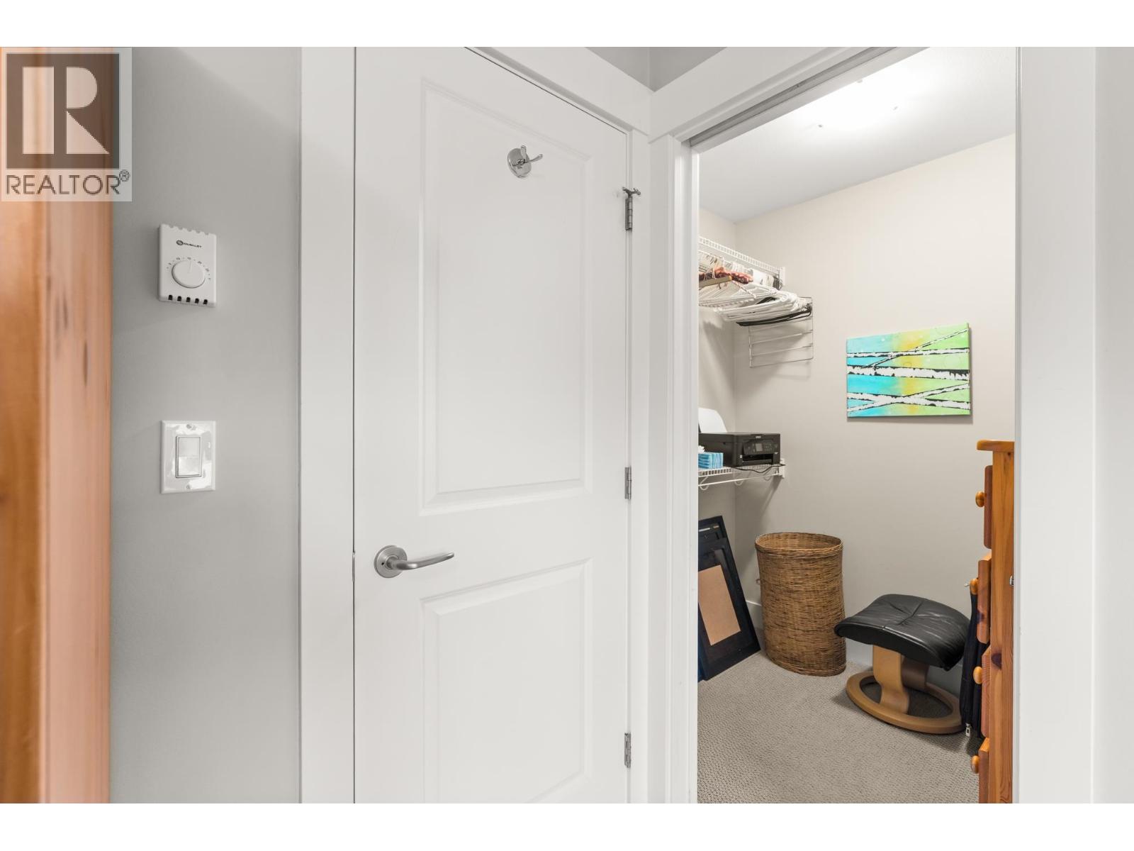 6231 KEVINS ROAD, Sechelt