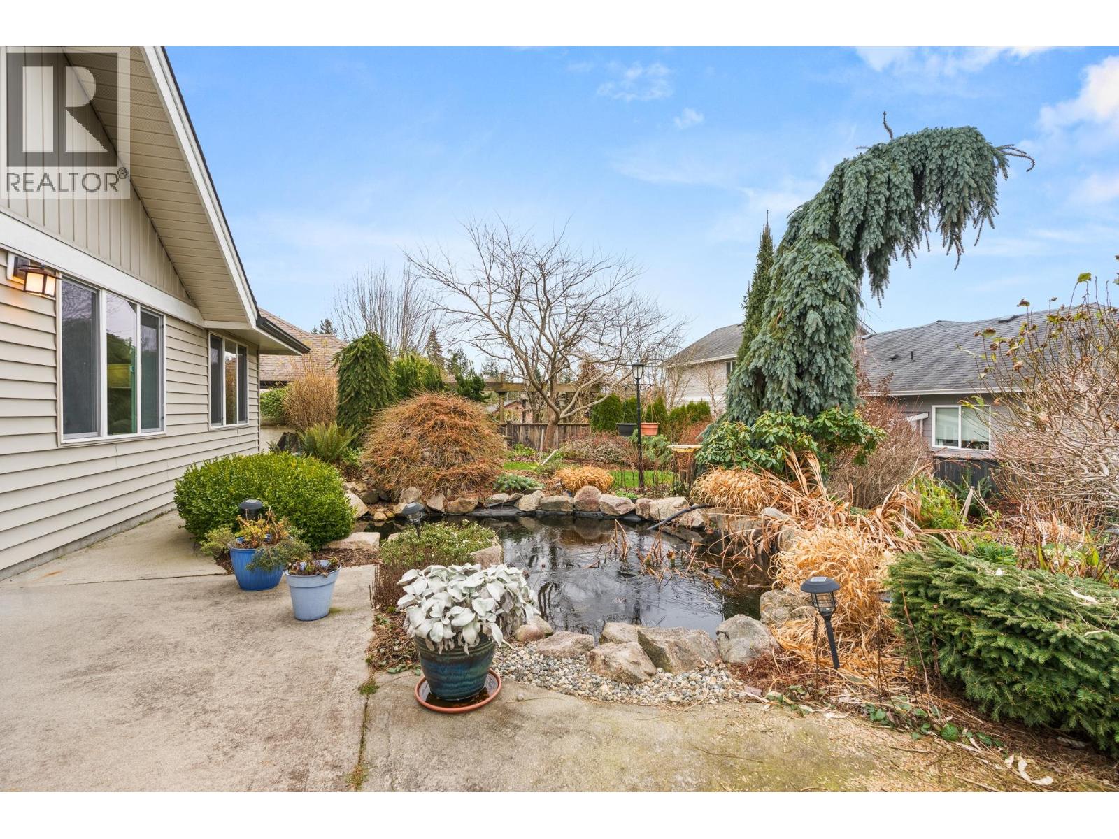 6231 KEVINS ROAD, Sechelt