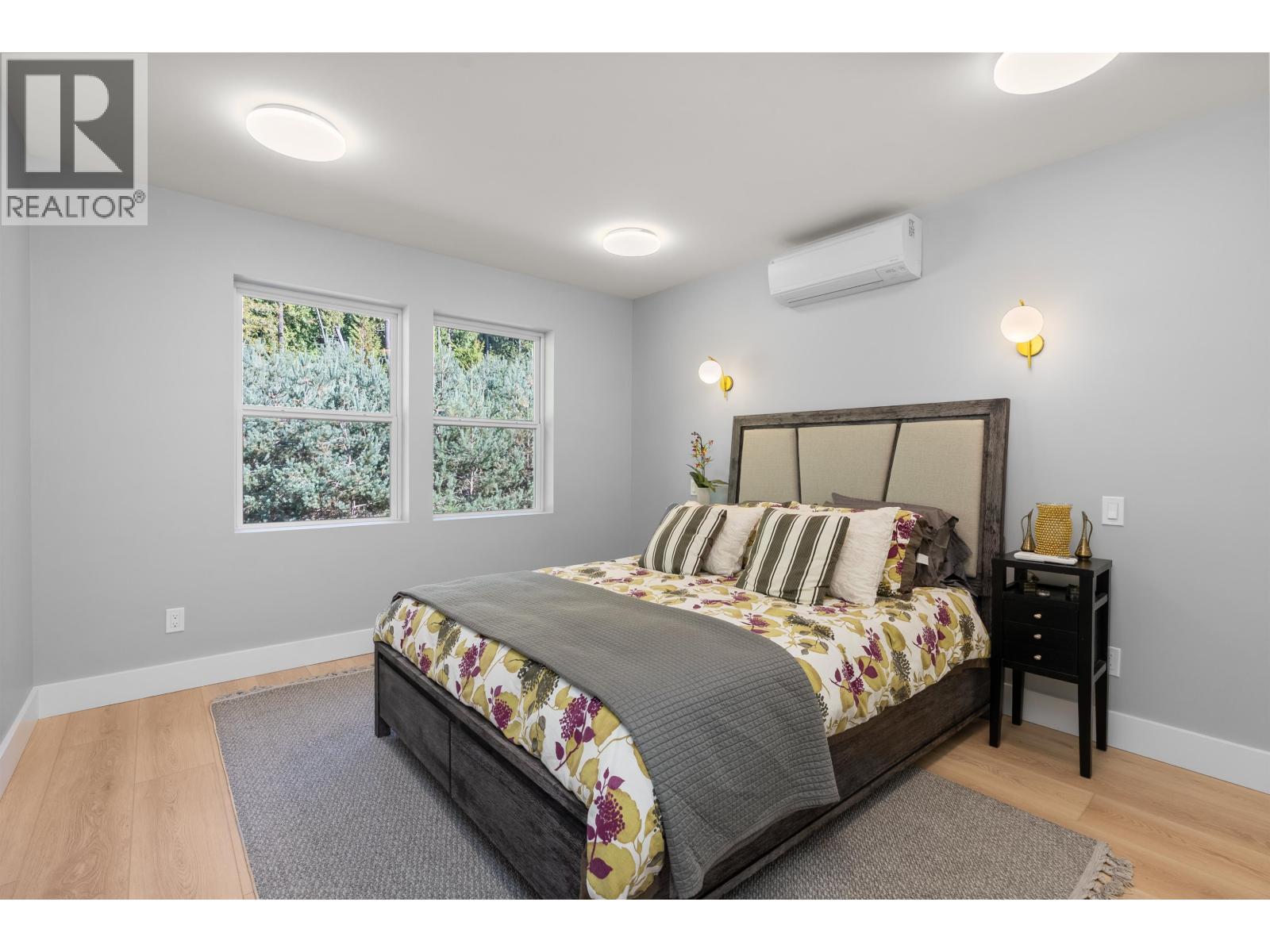 2440 SUNSHINE COAST HIGHWAY, Roberts Creek