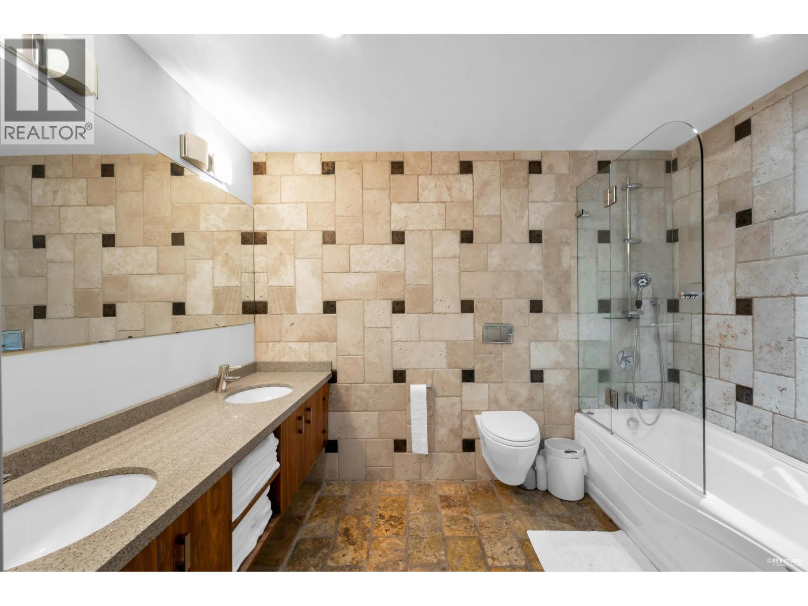 4066 NORWOOD AVENUE, North Vancouver