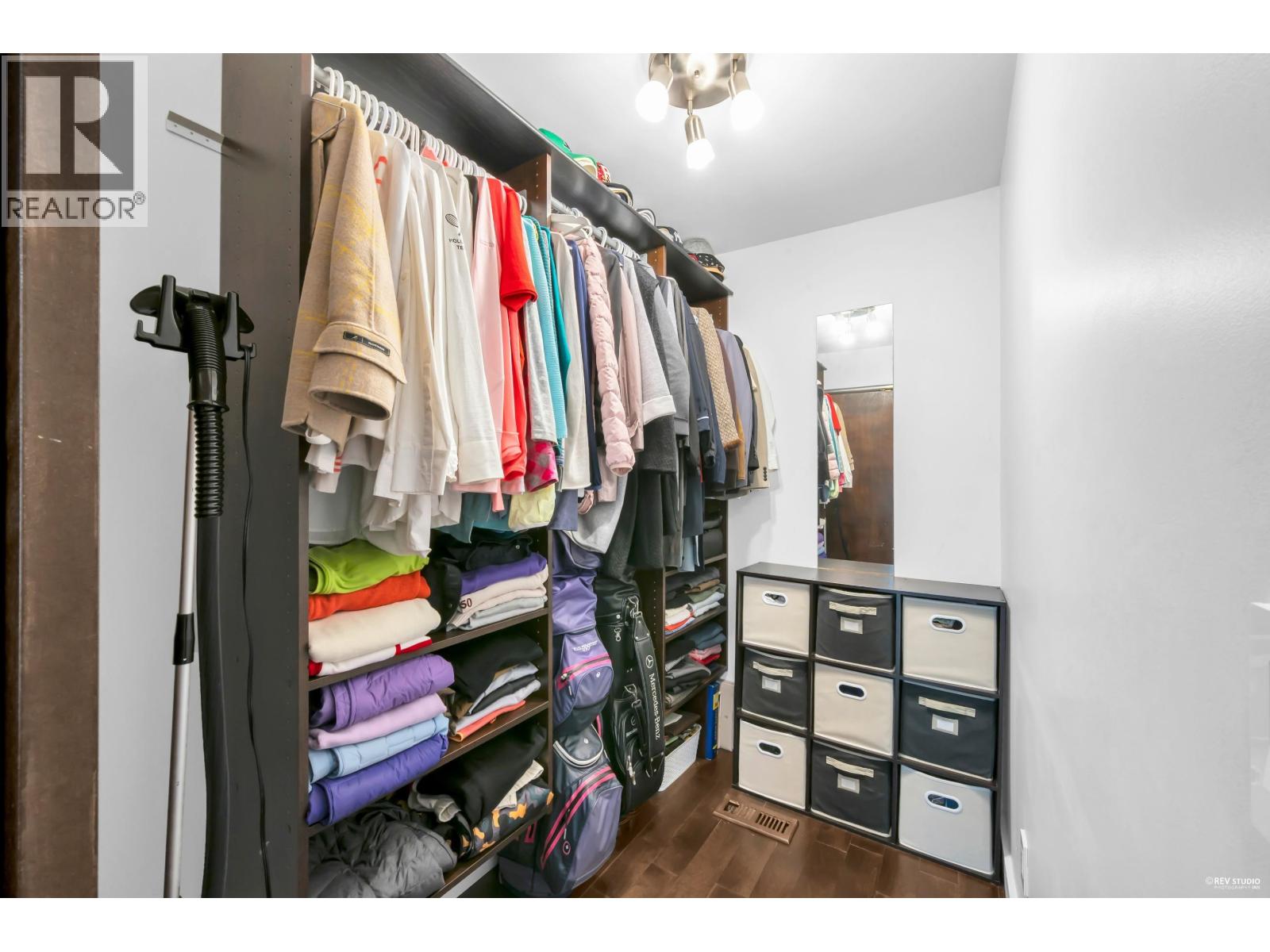 4066 NORWOOD AVENUE, North Vancouver