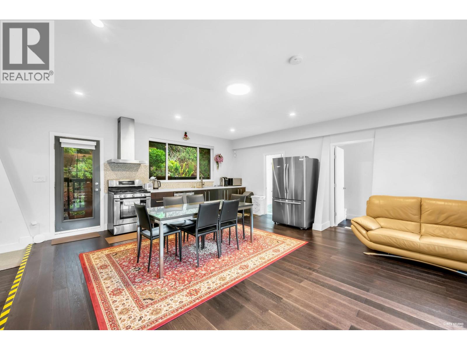 4066 NORWOOD AVENUE, North Vancouver