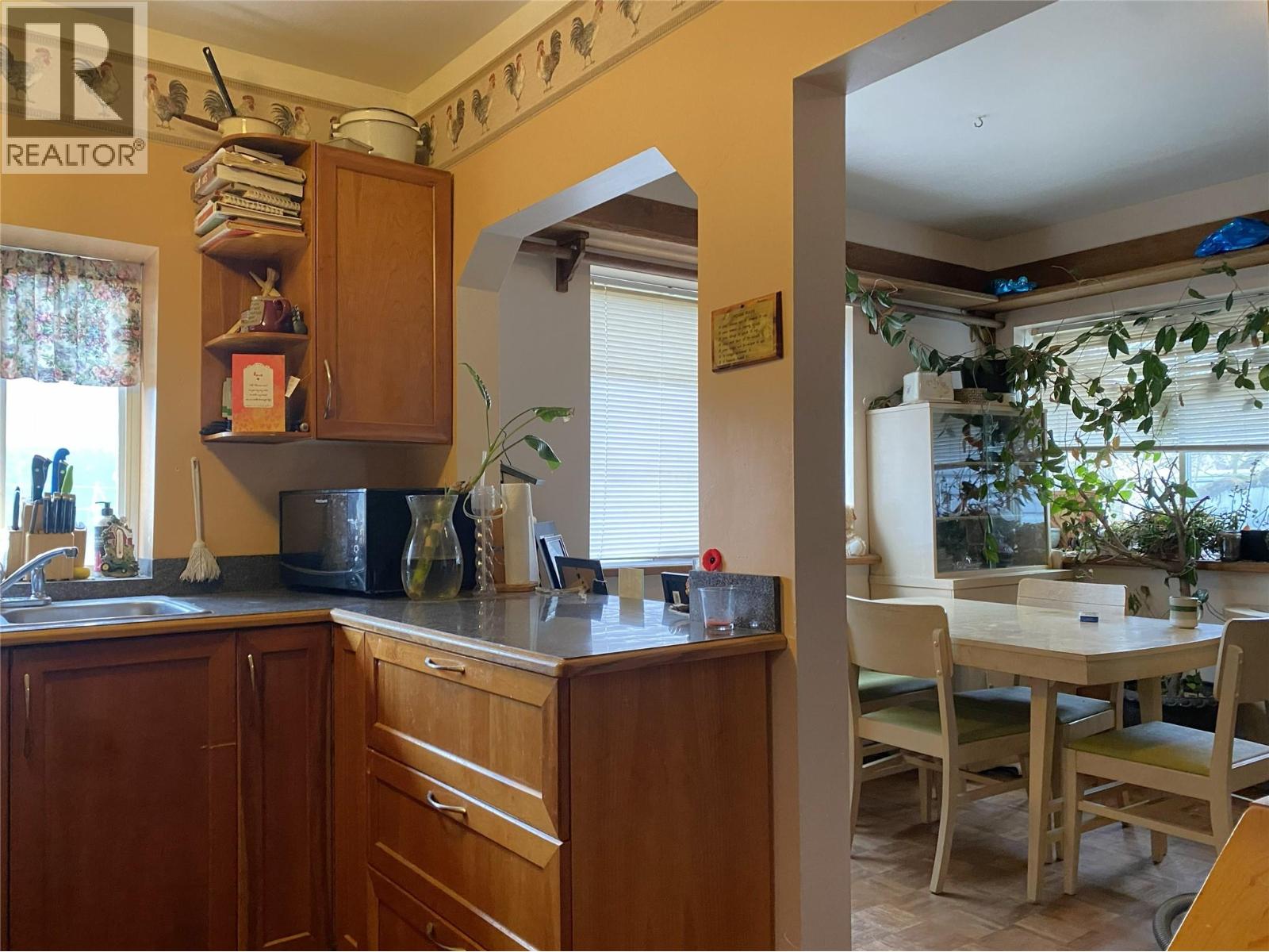 5945 DARCY ROAD - 18