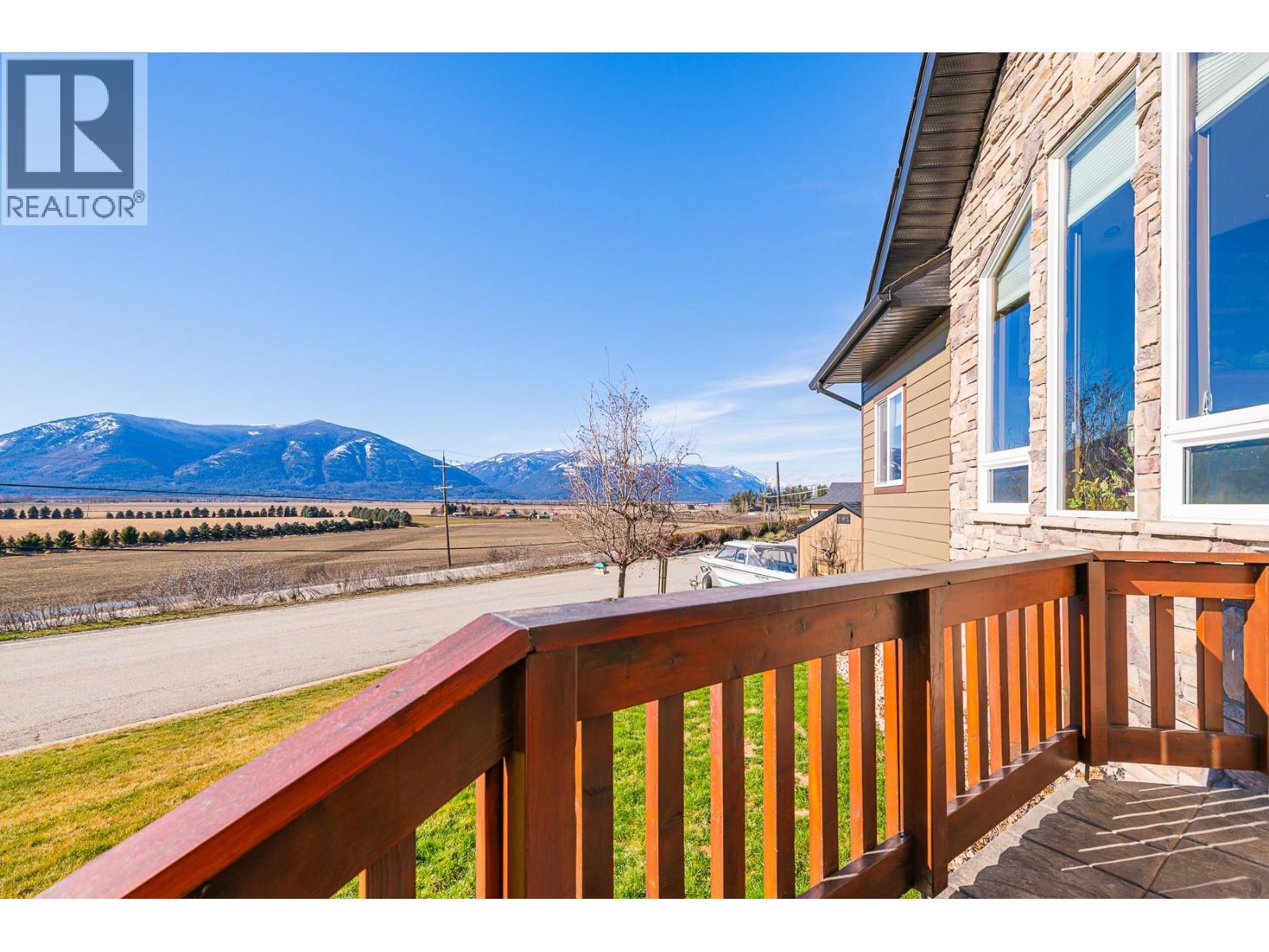 1021 KOOTENAY PLACE - 9