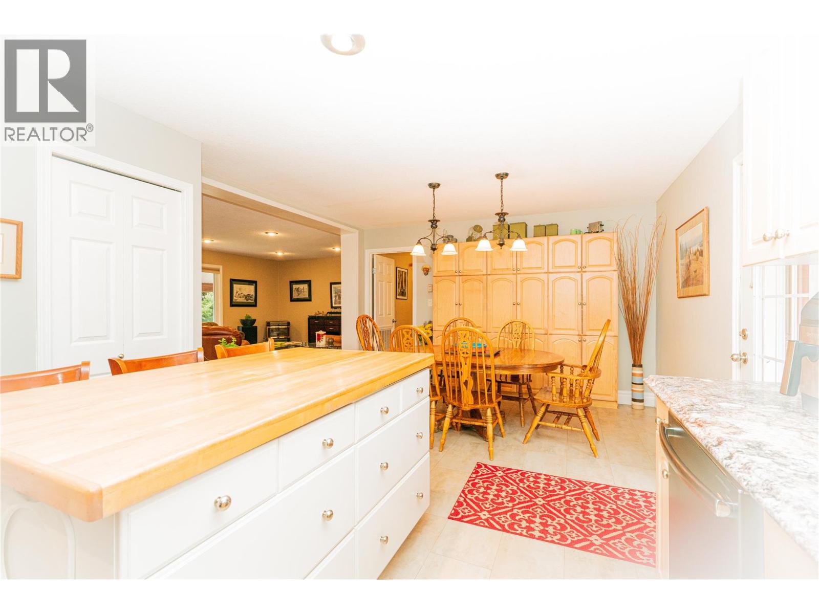 114 Skye Blue Loop, Princeton