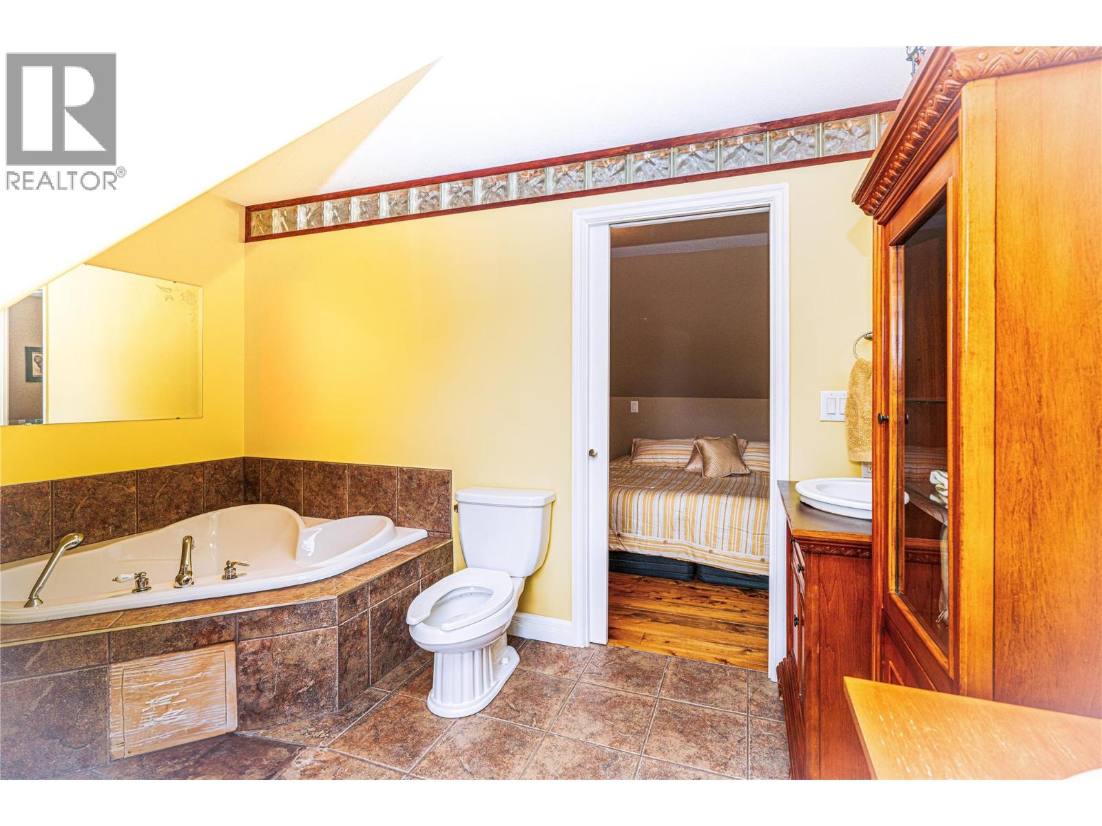 114 Skye Blue Loop, Princeton