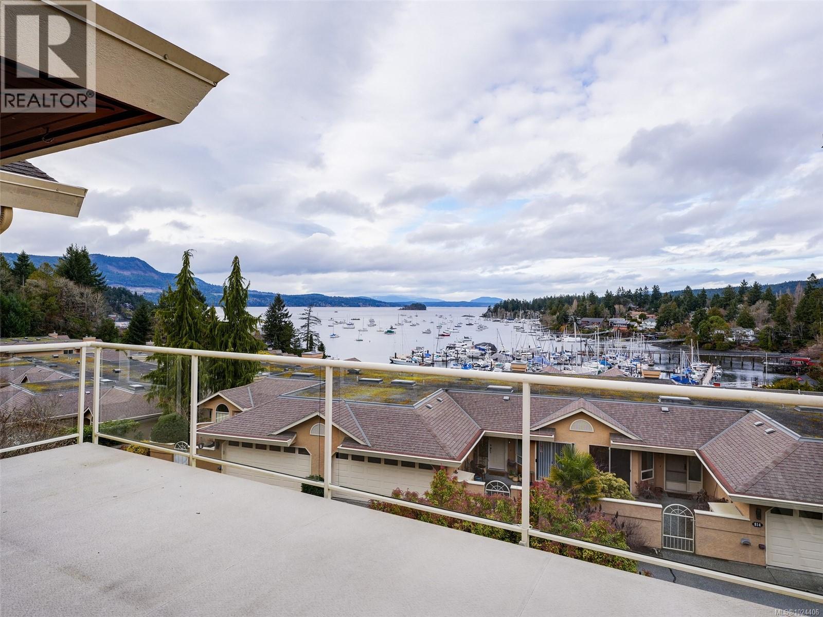 714 6880 Wallace Dr, Central Saanich