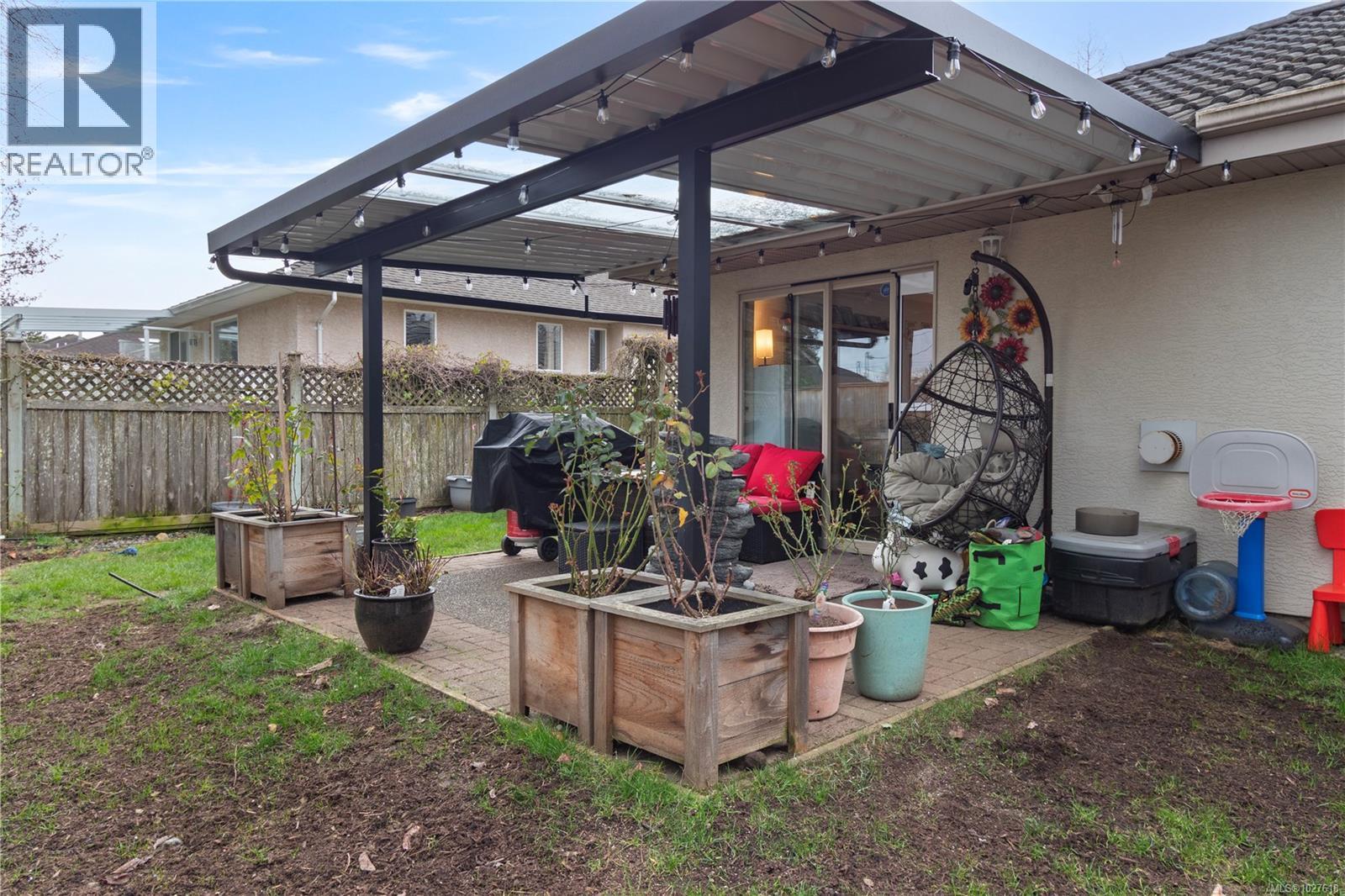 1137 Yellowbrick Rd, Parksville