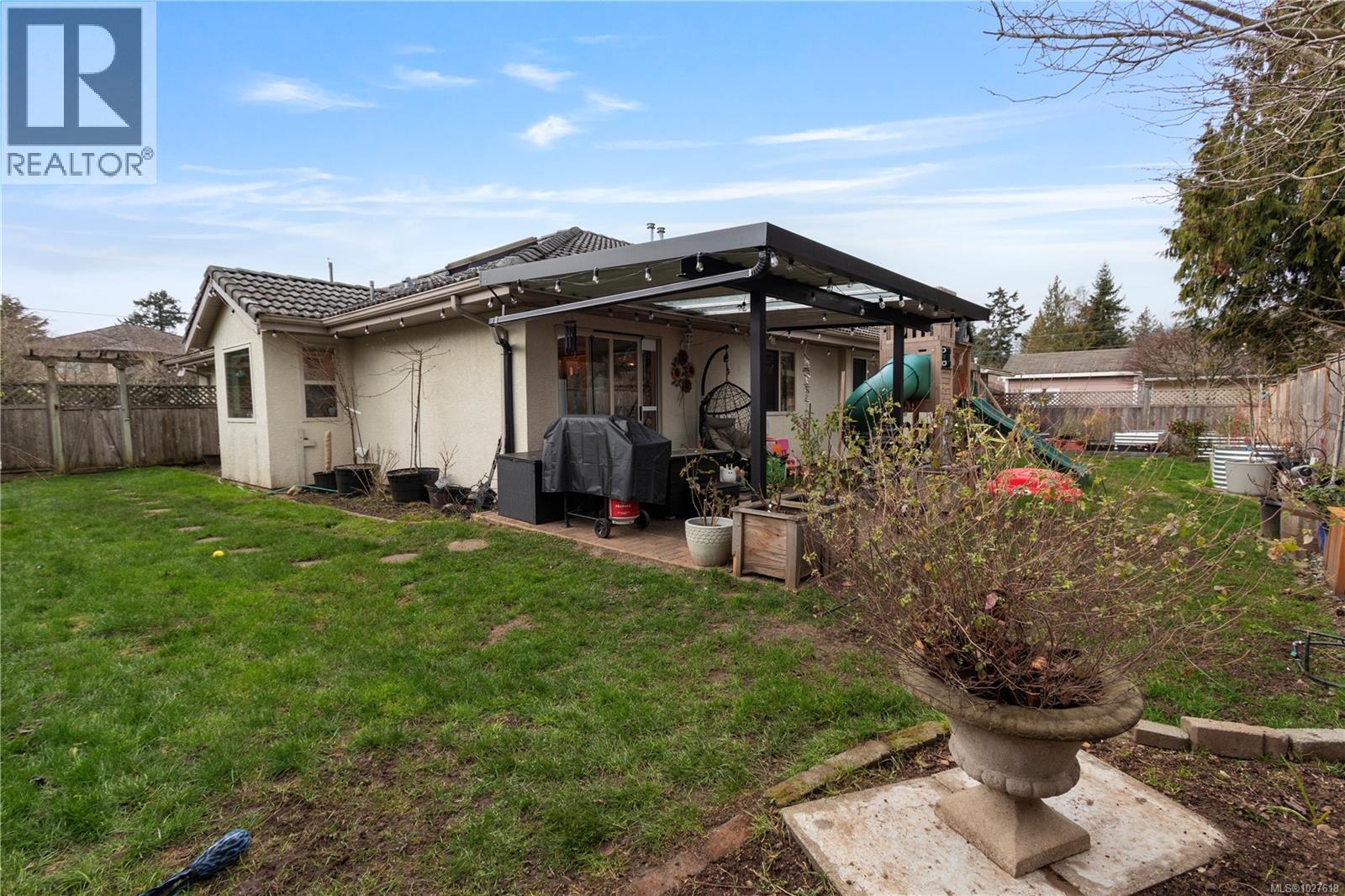 1137 Yellowbrick Rd, Parksville