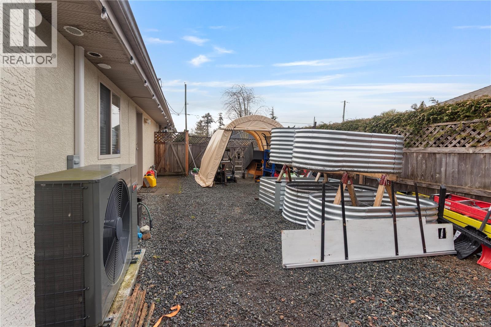 1137 Yellowbrick Rd, Parksville