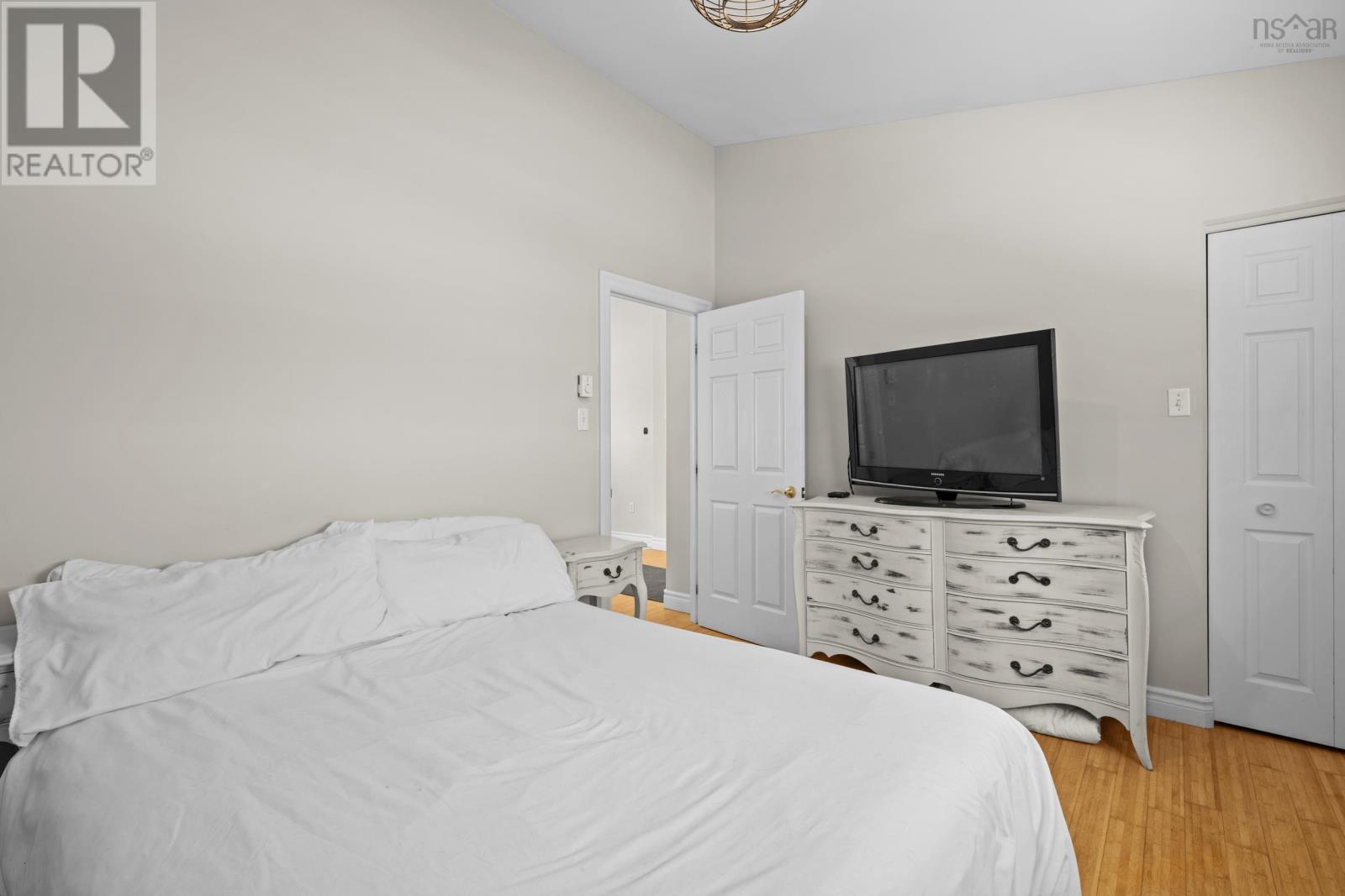 Property 44 of 48 of 121 School Avenue