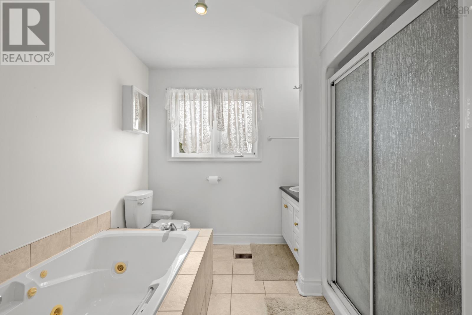 Property 32 of 48 of 121 School Avenue