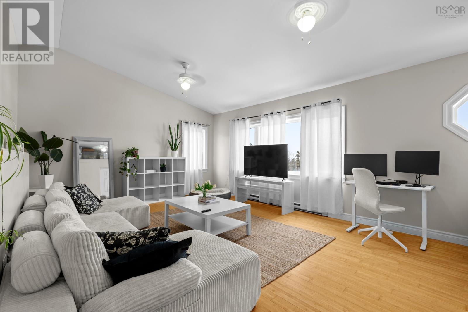 Property 35 of 48 of 121 School Avenue