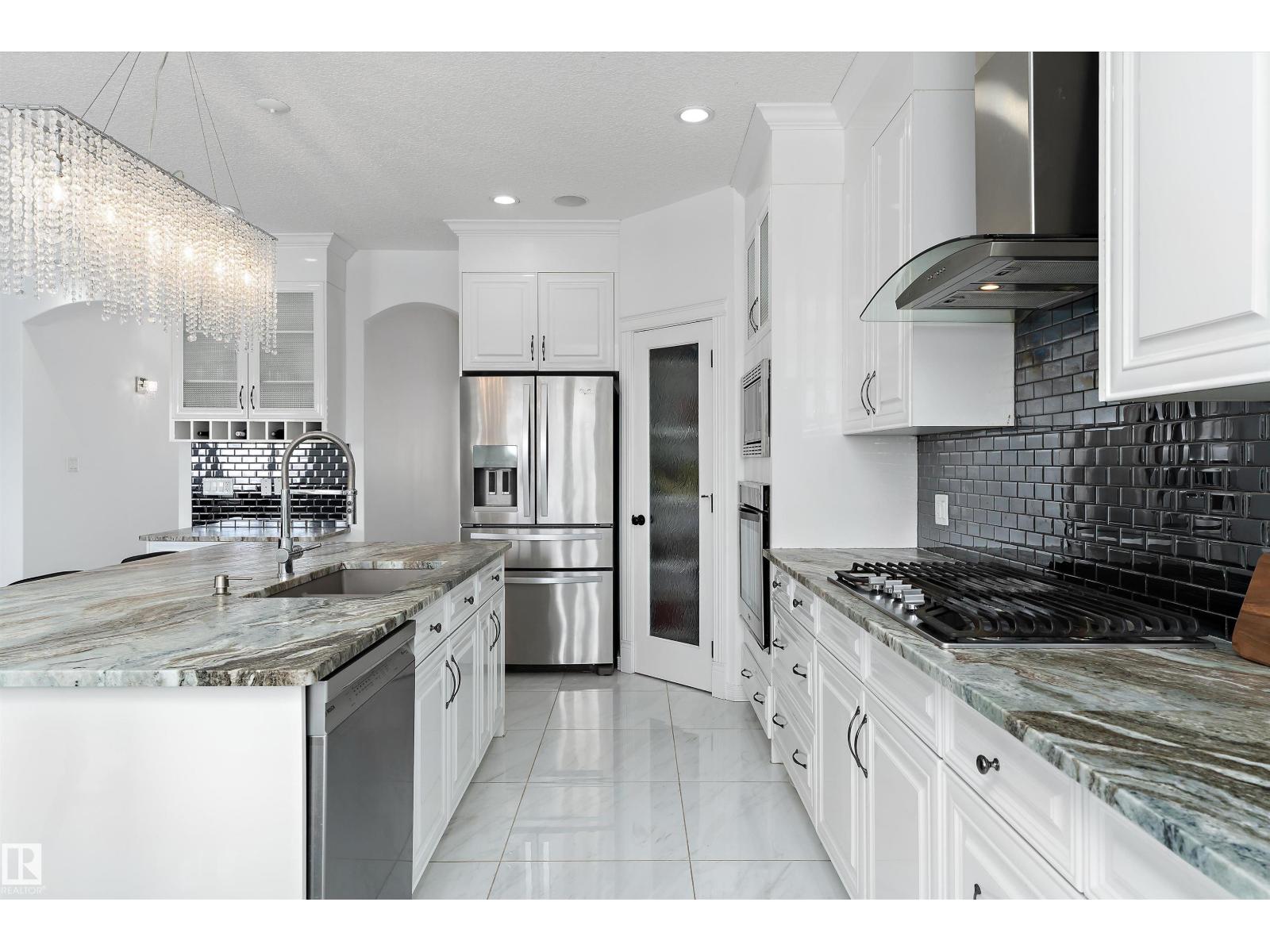 1242 STARLING DR NW, Edmonton