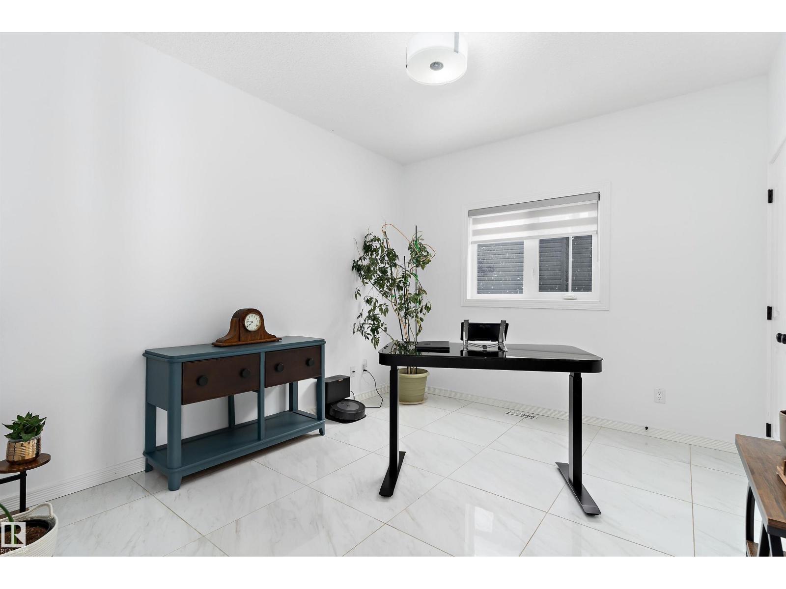 1242 STARLING DR NW, Edmonton