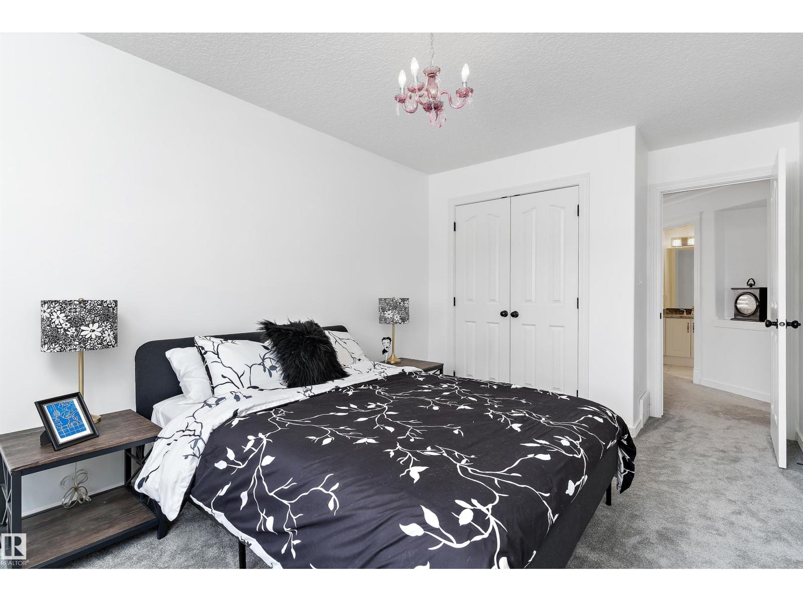 1242 STARLING DR NW, Edmonton