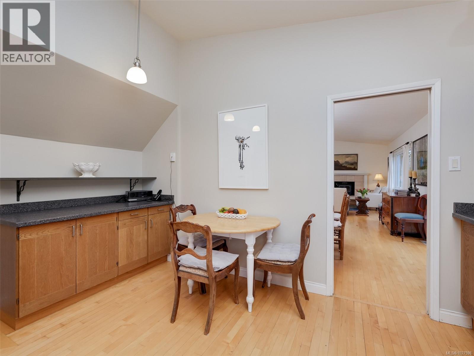  3512 Plymouth Road, Oak Bay