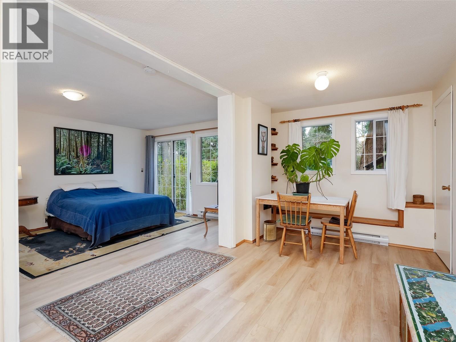  3512 Plymouth Road, Oak Bay