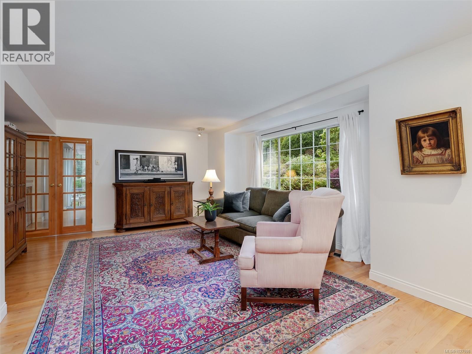  3512 Plymouth Road, Oak Bay