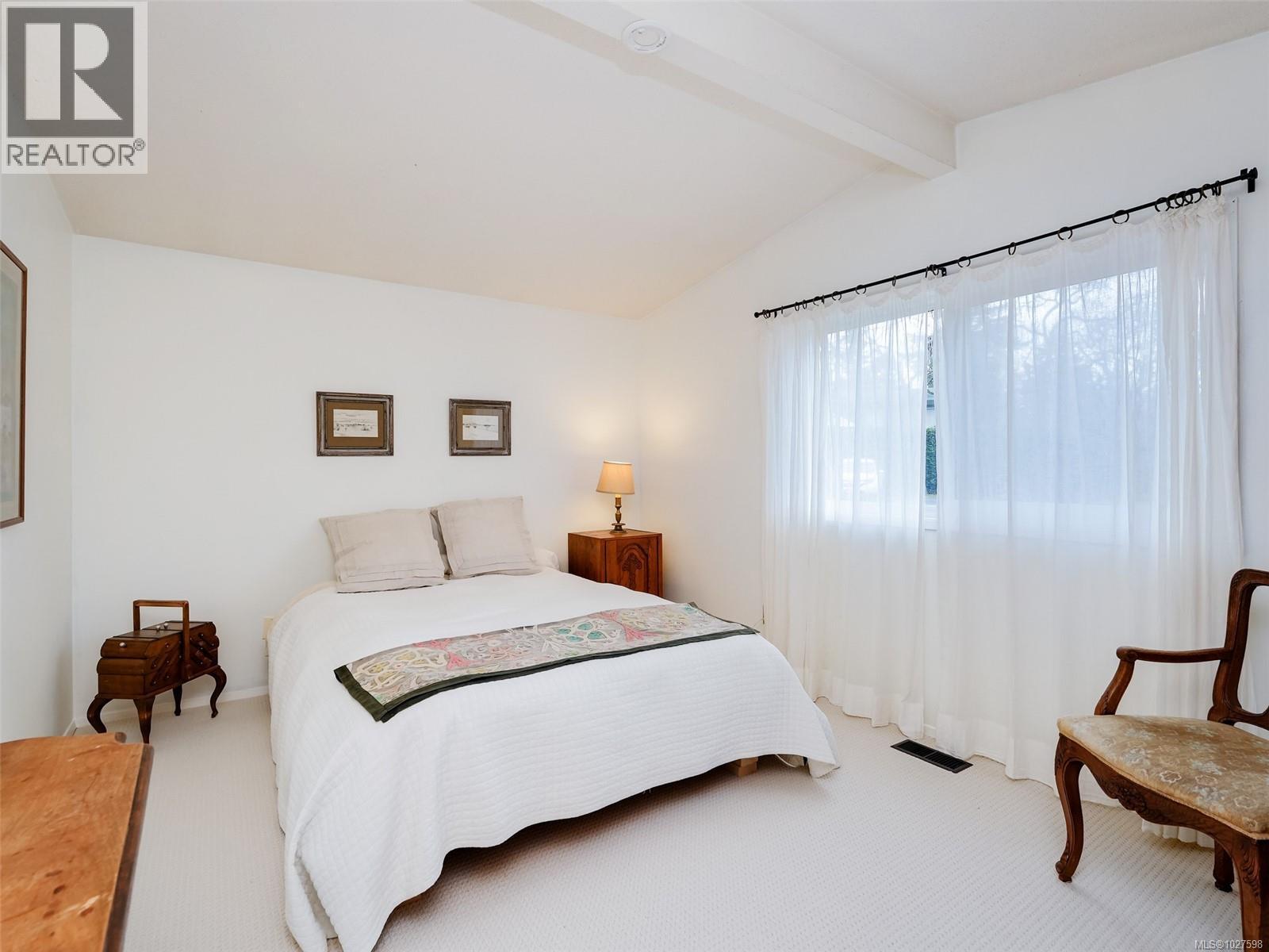  3512 Plymouth Road, Oak Bay