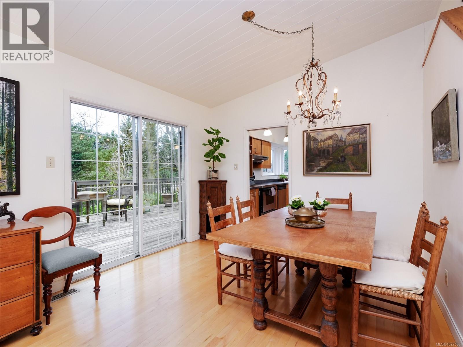  3512 Plymouth Road, Oak Bay