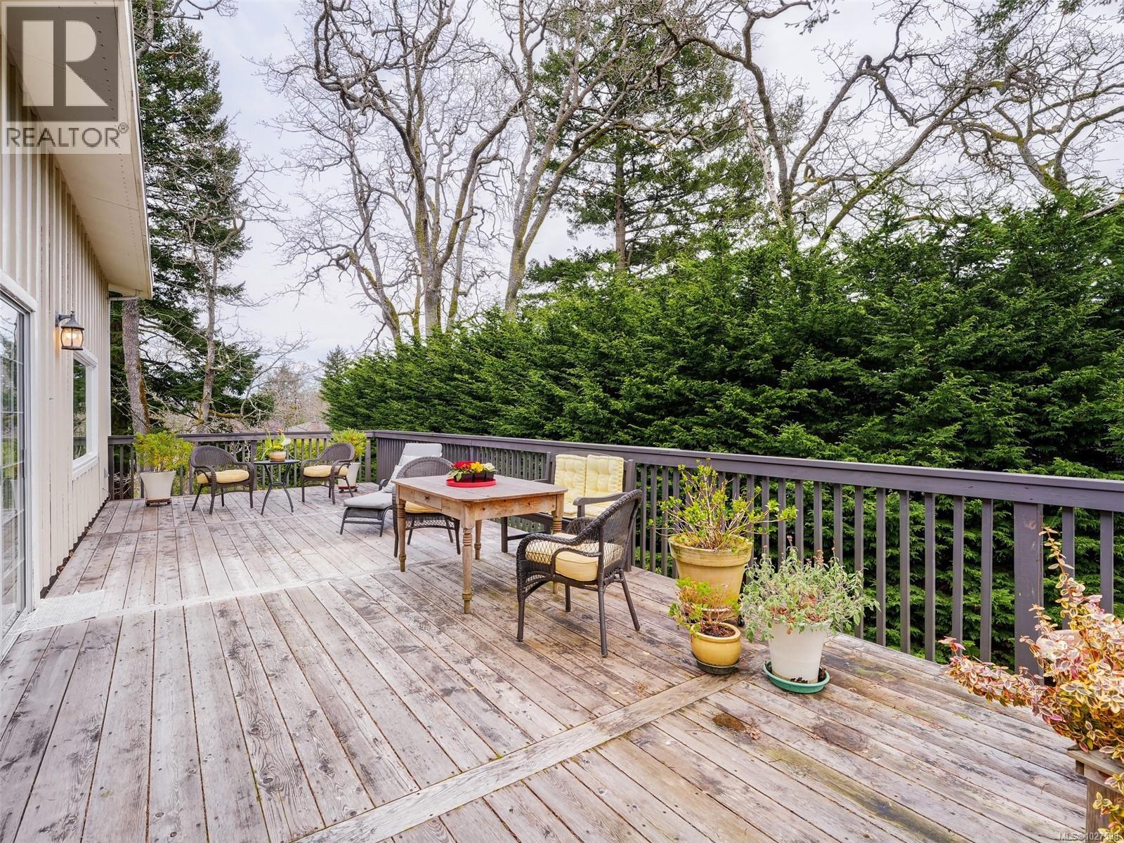  3512 Plymouth Road, Oak Bay