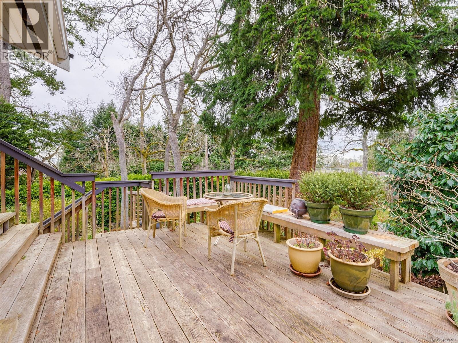  3512 Plymouth Road, Oak Bay