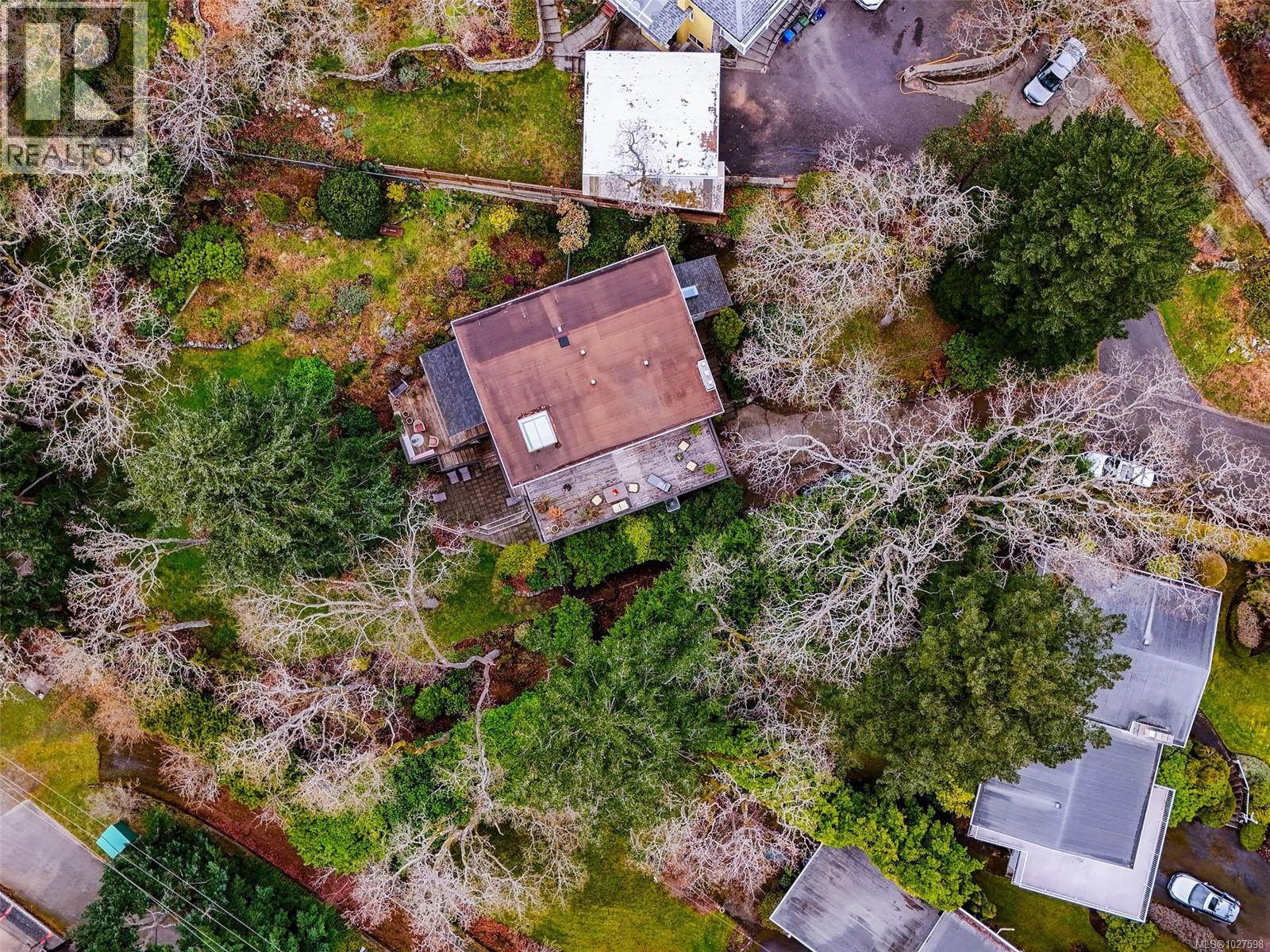  3512 Plymouth Road, Oak Bay