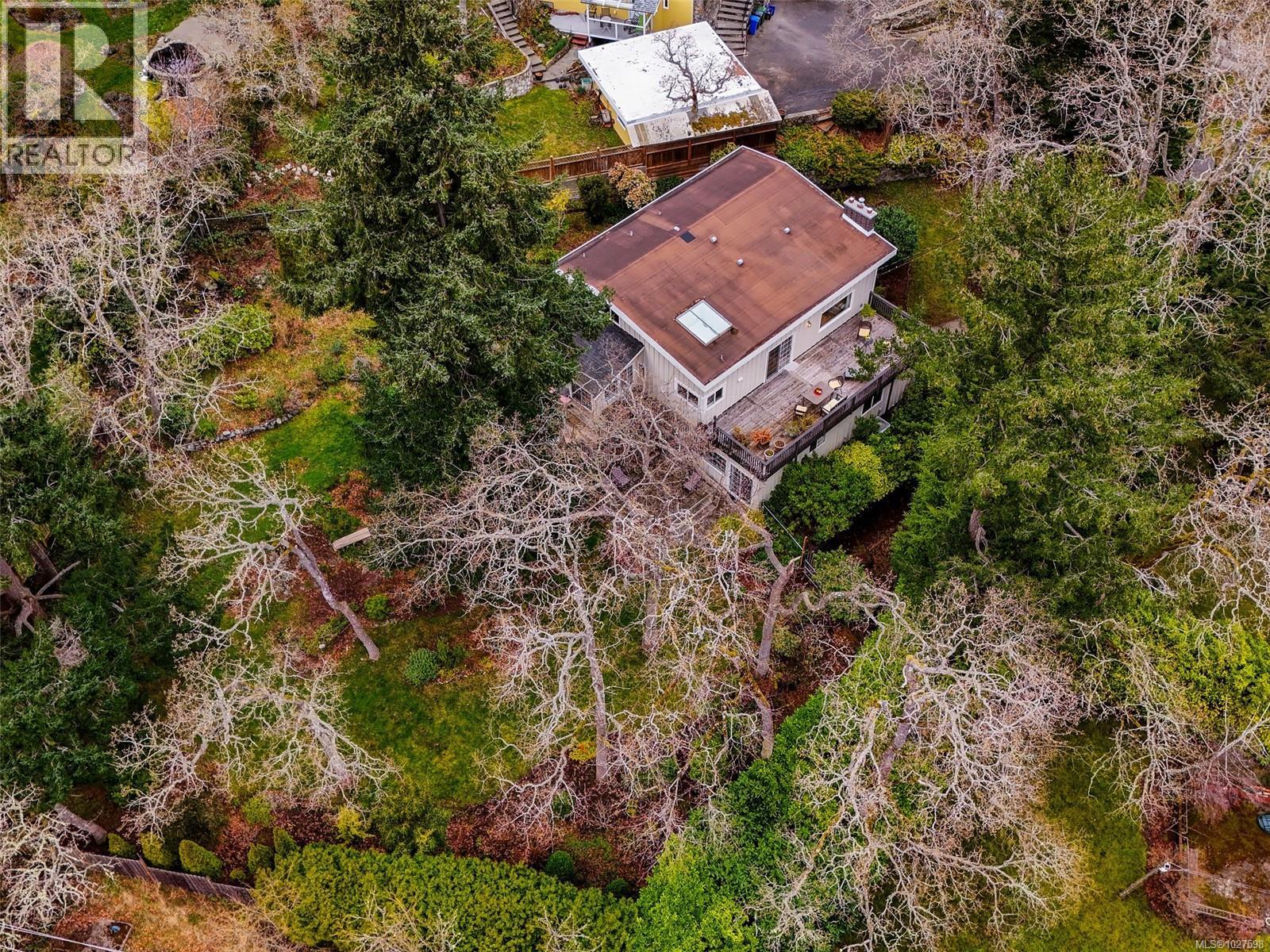  3512 Plymouth Road, Oak Bay