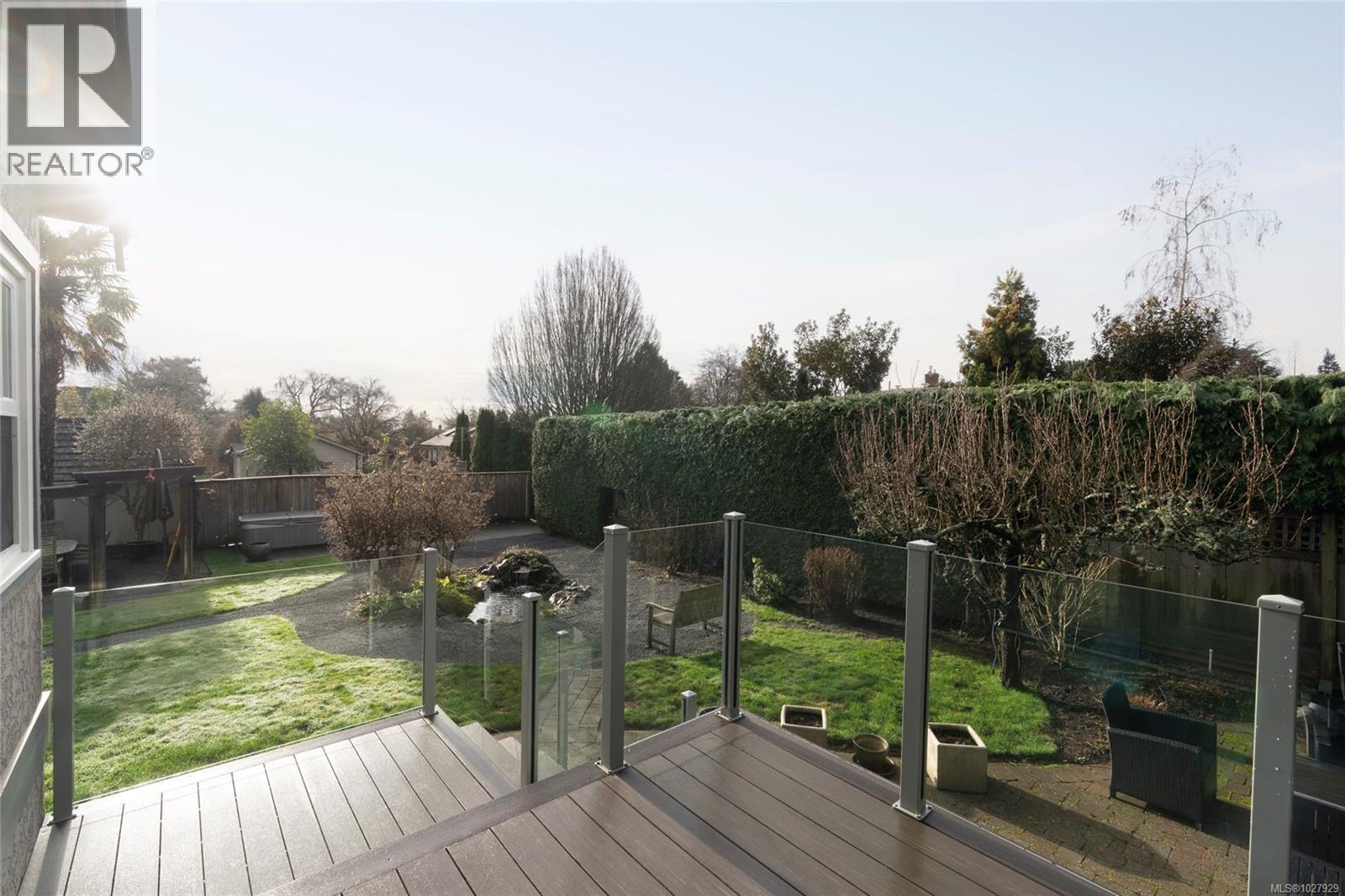  2741 Dufferin Avenue, Oak Bay